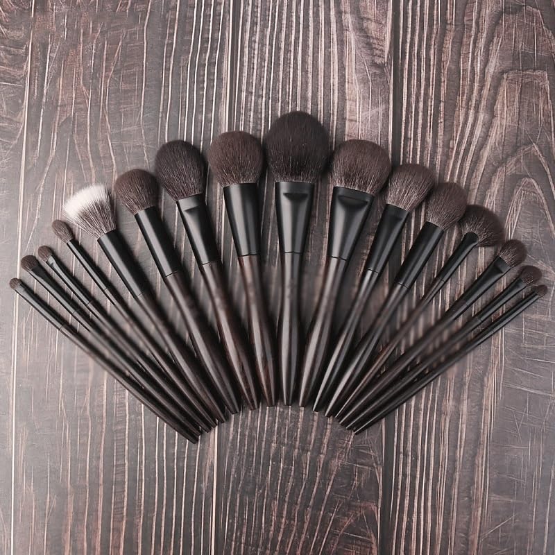 17-Piece Wool Makeup Brush Set